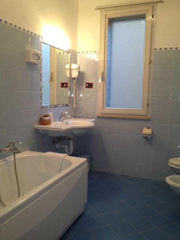 Gabbiano Azzurro 2 מרצ'יאנה מרינה חדר תמונה